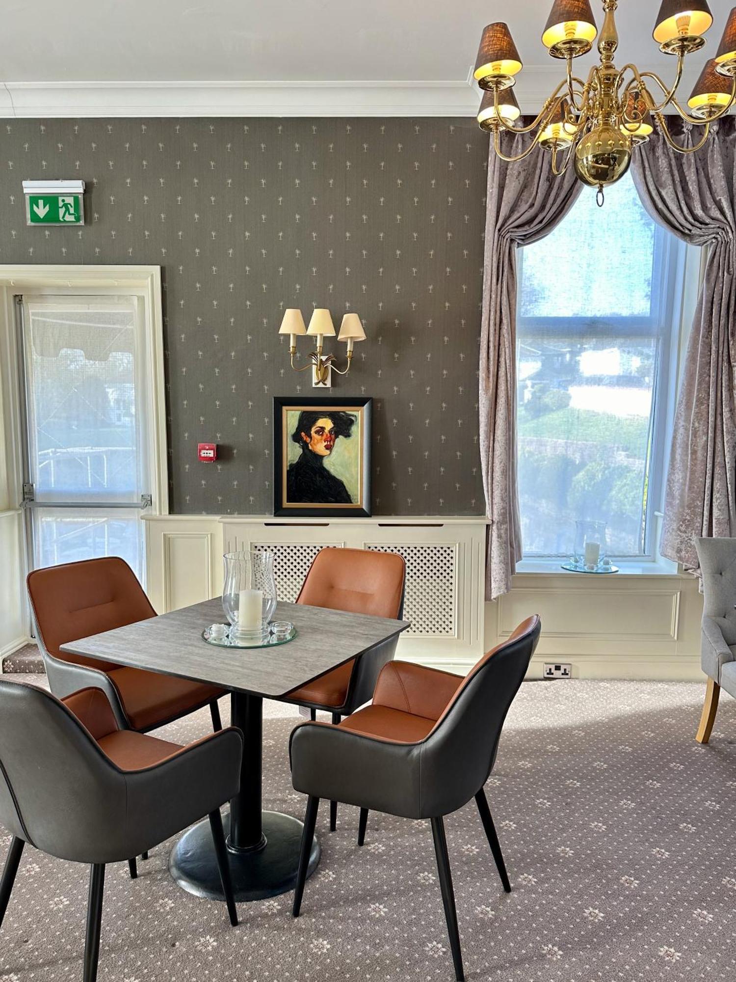 The Park Hotel Tenby Bagian luar foto