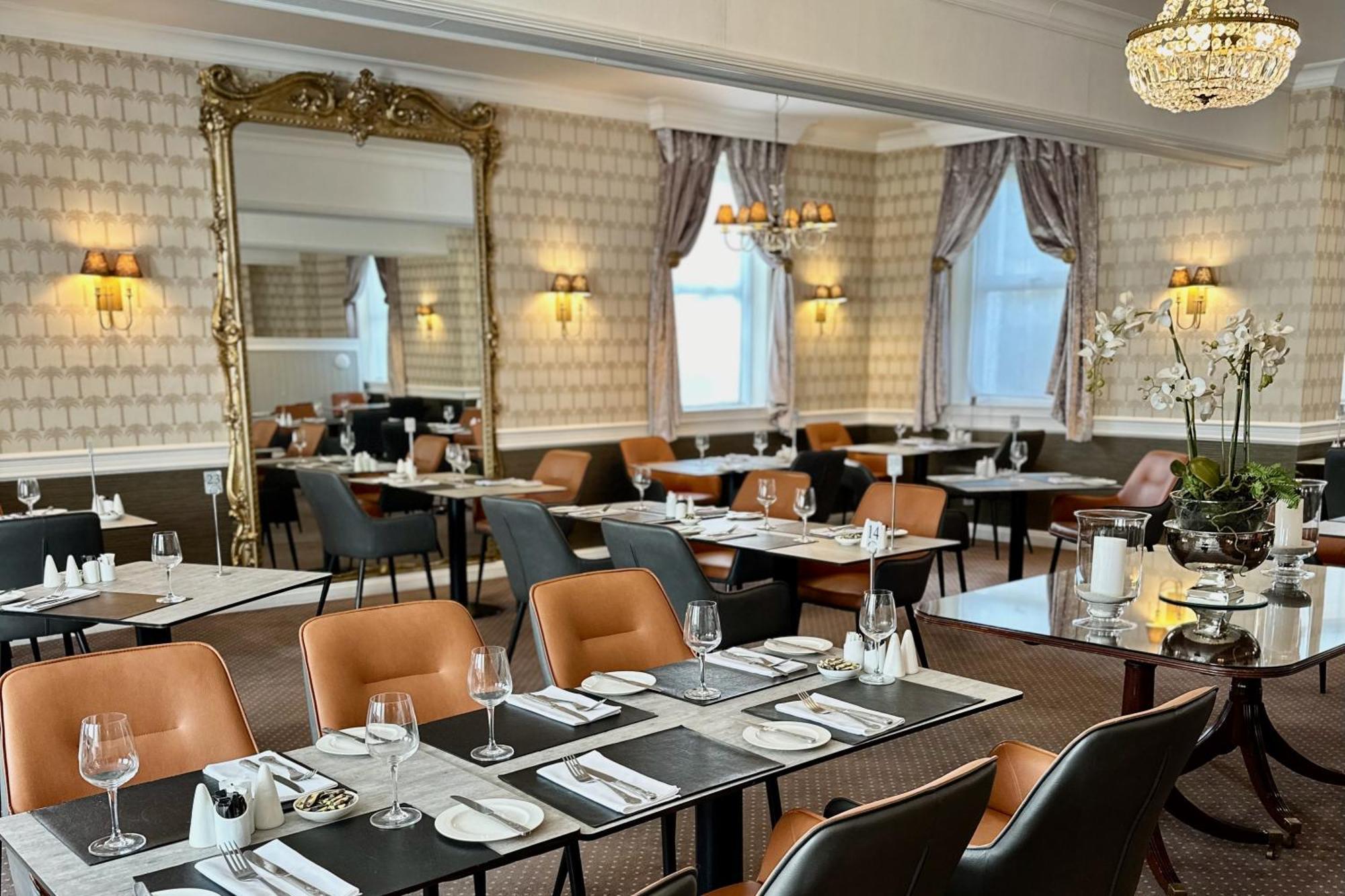 The Park Hotel Tenby Bagian luar foto