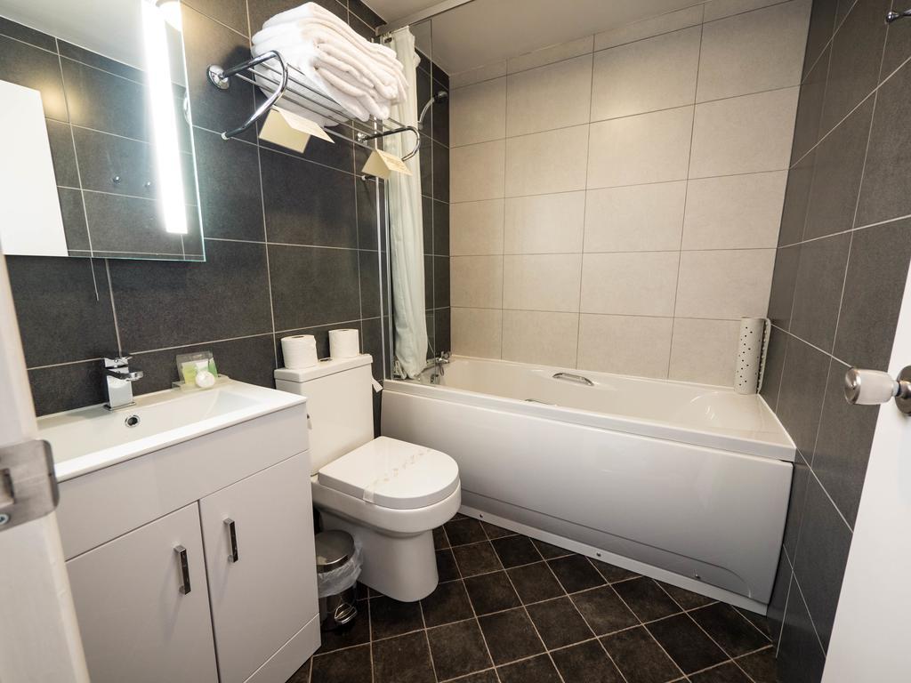The Park Hotel Tenby Bagian luar foto