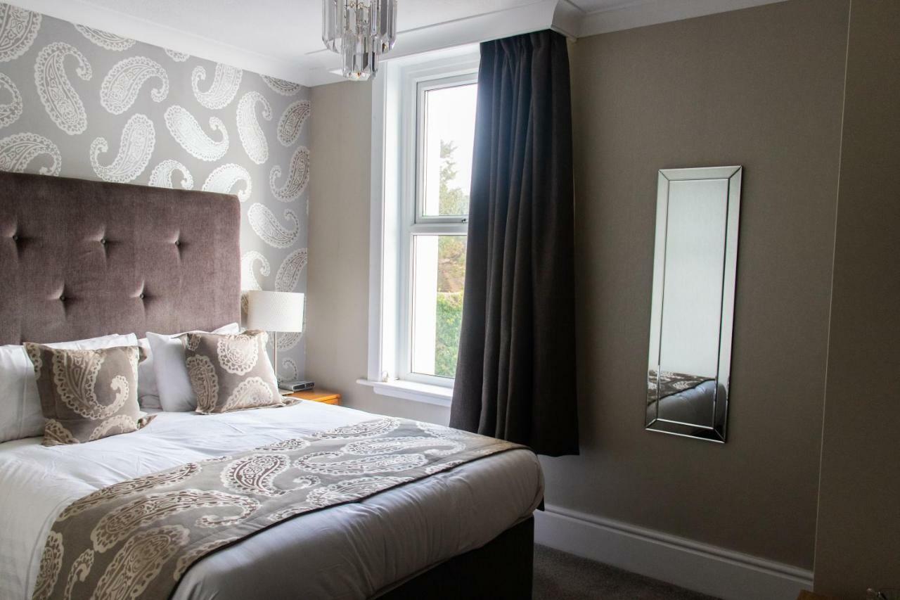The Park Hotel Tenby Bagian luar foto